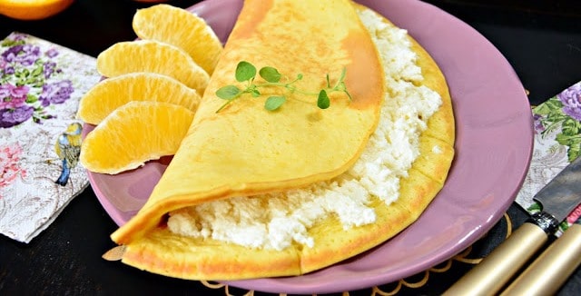 Omlet pomarańczowy z pomarańczowym serkiem