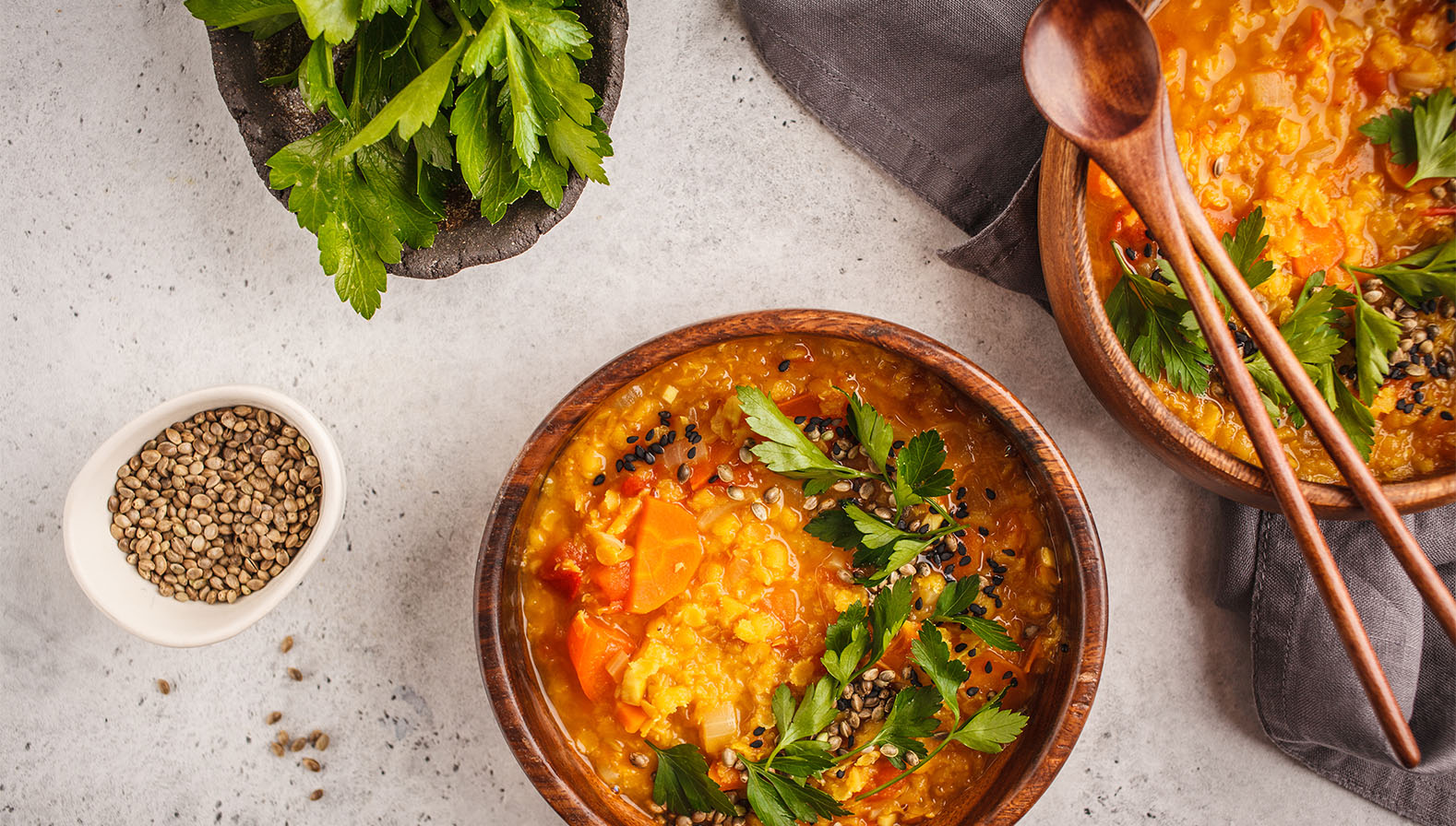 Curry z ciecierzycy czy soczewicy? 3 pomysły na curry wege